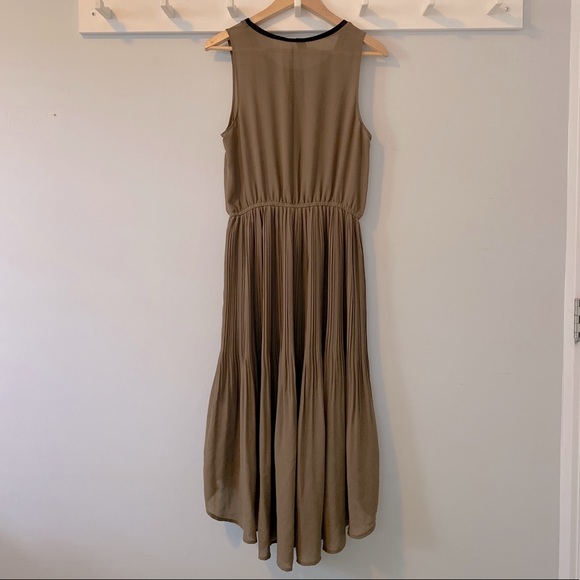 Olive green high-low dress - Picture 2 of 7